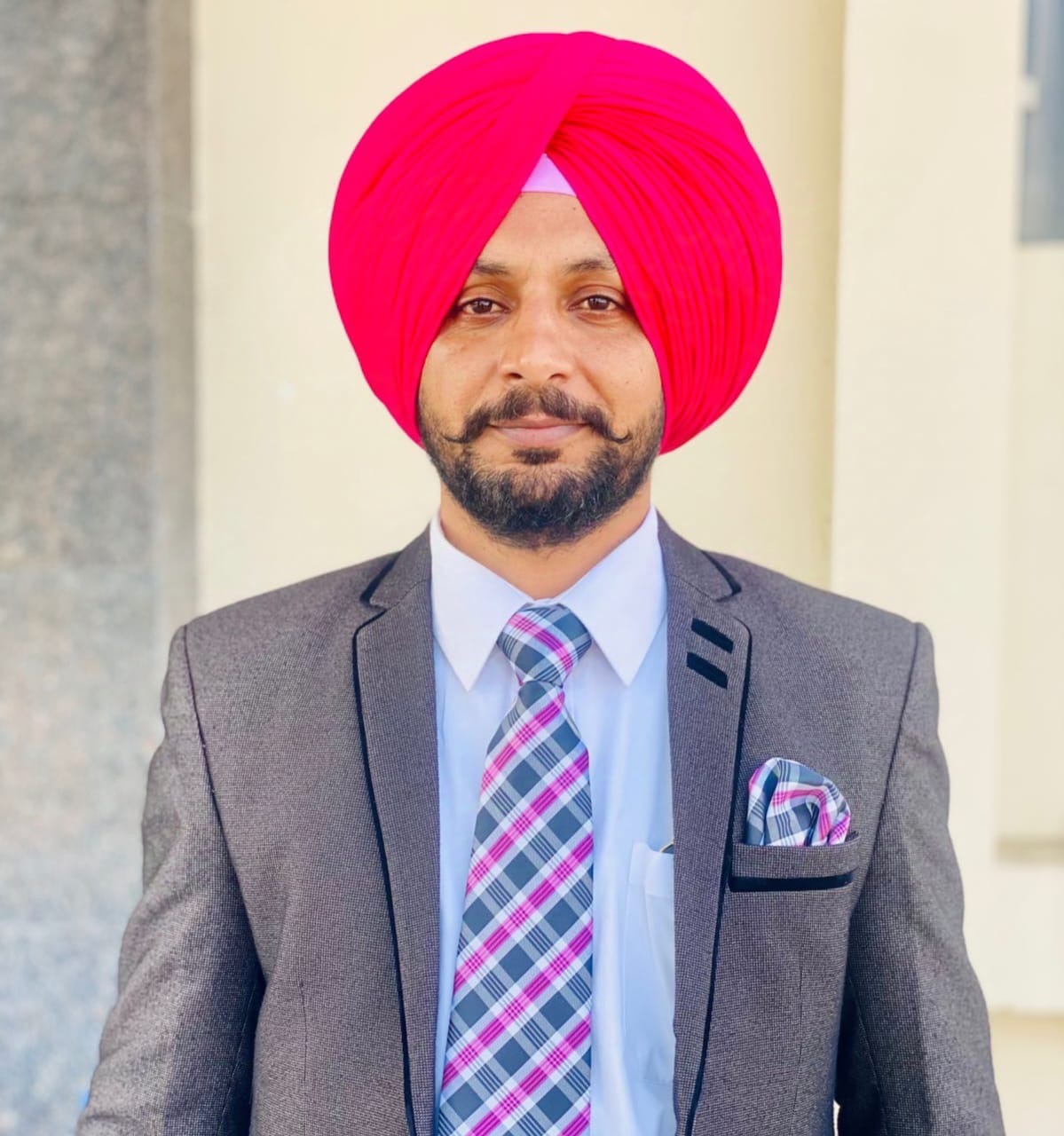 Mr  Gurinder Singh